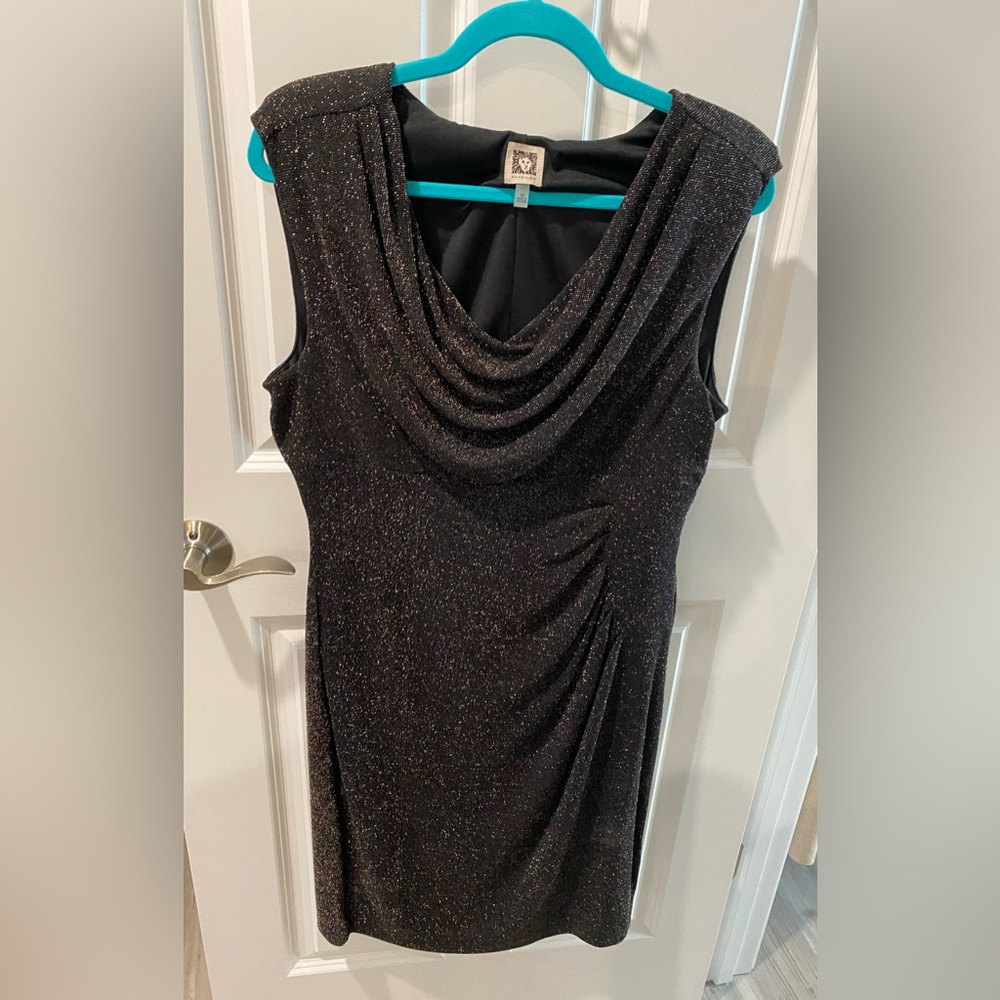 Annie Klein size 10 dress with a pretty shimmer